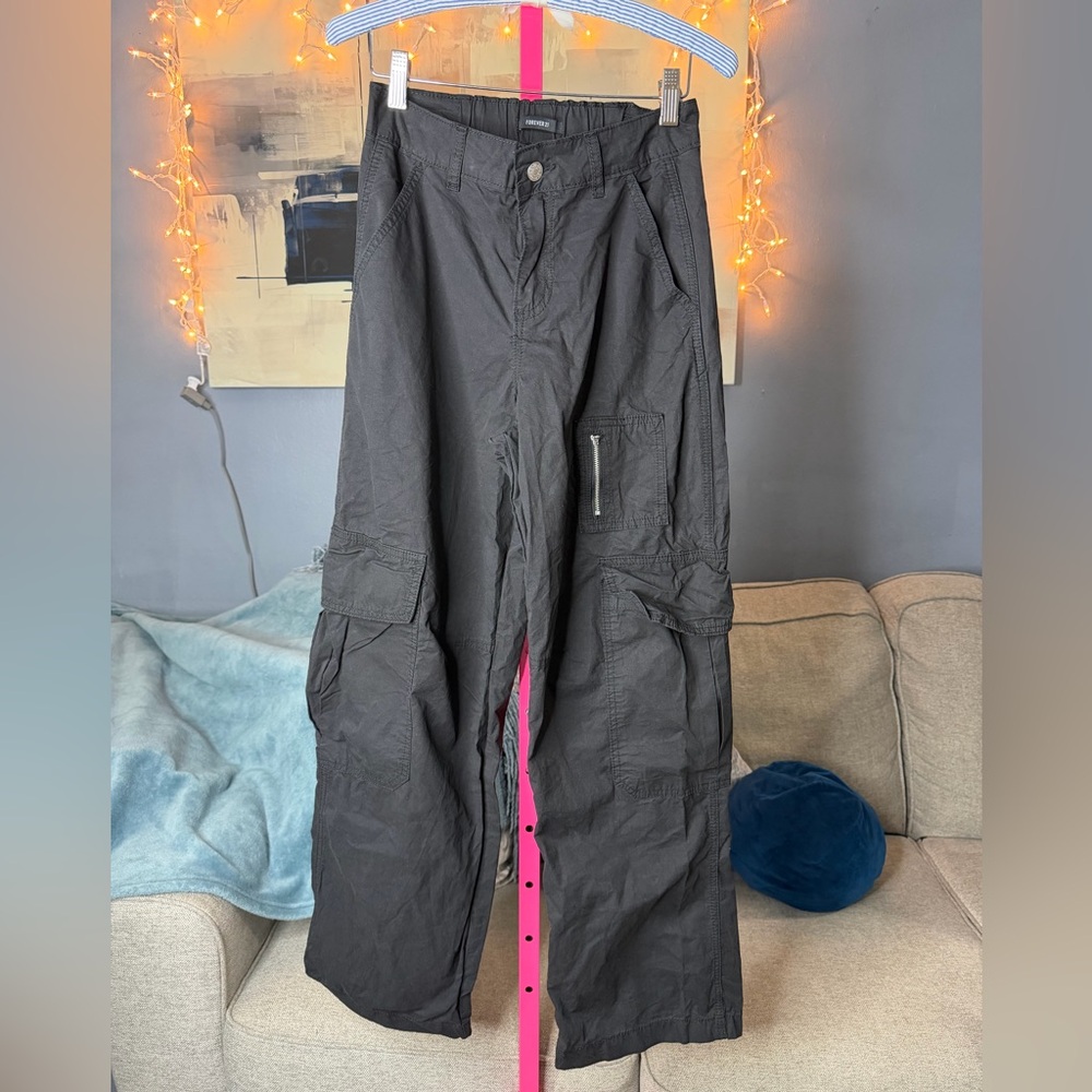 Forever 21 Black Wide Leg Cargo Pants XS High Rise Utility Cotton